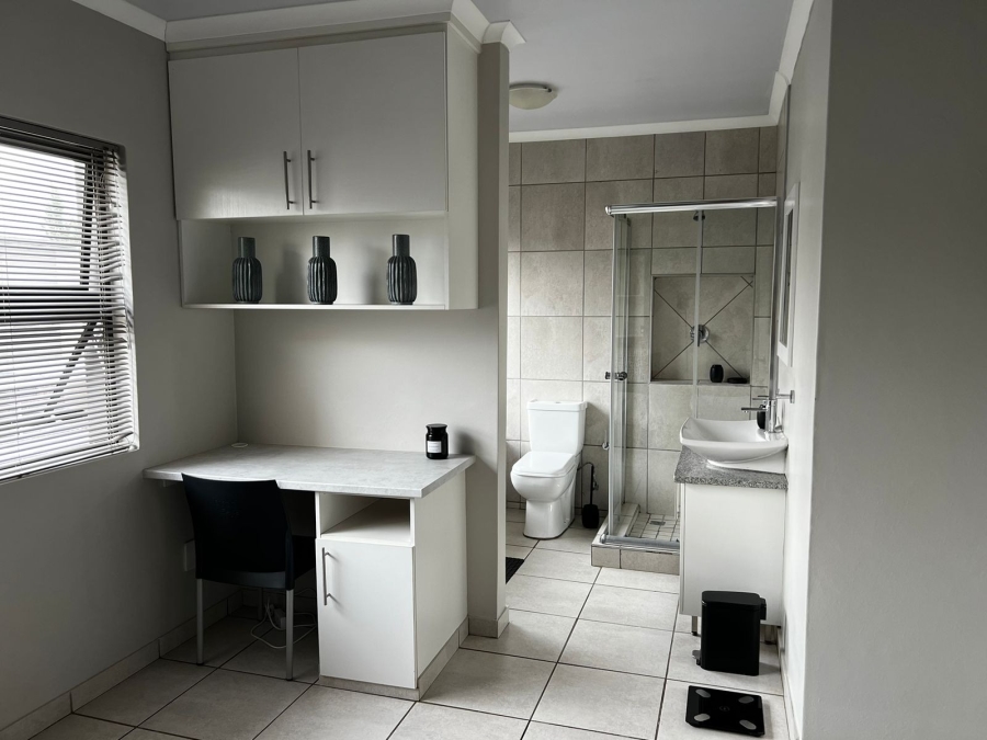 To Let 1 Bedroom Property for Rent in Mooivallei Park North West